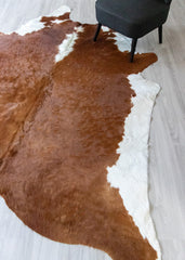 Hereford Brown And White Cowhide Rug (Size: 270 x 220 CM) CHR1919