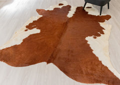 Hereford Brown And White Cowhide Rug (Size: 270 x 220 CM) CHR1936