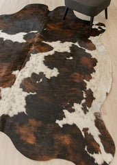 Exotic Tricolor Cowhide Rug (Size: 250 X 210 CM) CHR1941