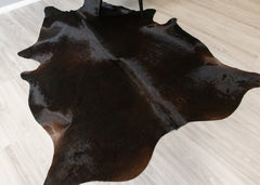 Natural Black Cowhide Rug (Size: 240 X 190 CM) CHR1865