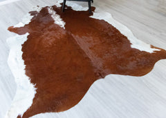 Hereford Brown And White Cowhide Rug (Size: 240 x 200 CM) CHR1905