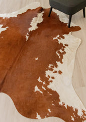 Hereford Brown And White Cowhide Rug (Size: 250 x 210 CM) CHR1926