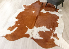 Brown And White Cowhide Rug (Size: 240 X 190 CM) CHR1856